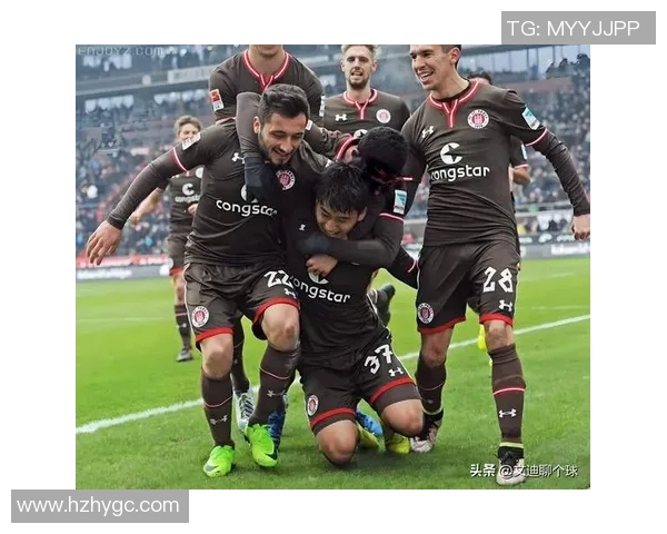 天主大学与格雷米奥的激烈对决揭示足球魅力与团队精神的完美结合